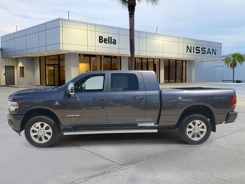 Used 2023 RAM 2500 Laramie AWD/4WD image 2