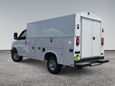 New 2026 Chevrolet Express 3500 w/ Power Convenience Package RWD image 7