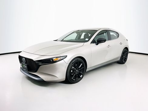 Used 2024 MAZDA MAZDA3 s FWD image 3