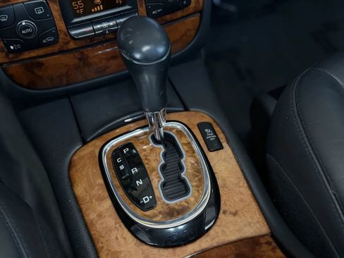 Used 2006 Mercedes-Benz S 500 image 31