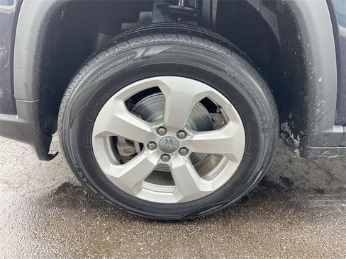 Used 2019 Jeep Compass Latitude image 31