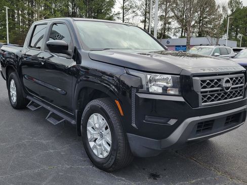 Used 2022 Nissan Frontier SV image 7