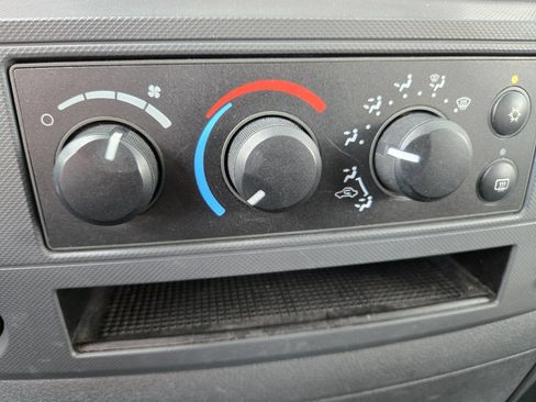 Used 2007 Dodge Ram 1500 Truck SLT AWD/4WD image 20