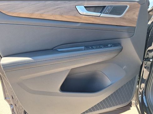 New 2026 Volkswagen Atlas SE image 25