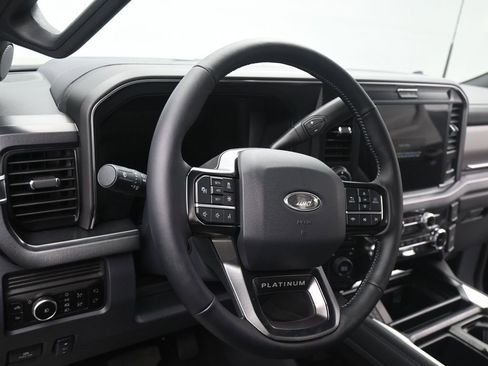 New 2026 Ford F250 Platinum image 2