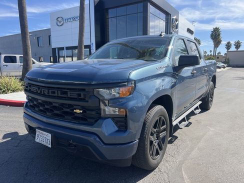 Used 2024 Chevrolet Silverado 1500 Custom image 2