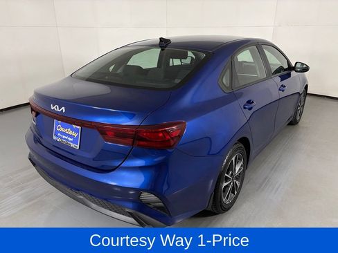 Used 2024 Kia Forte LXS FWD image 11