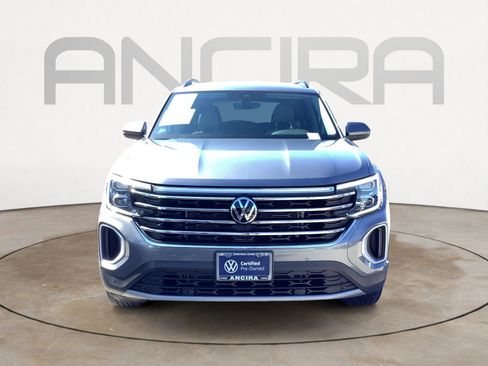 New 2025 Volkswagen Atlas SE FWD image 3