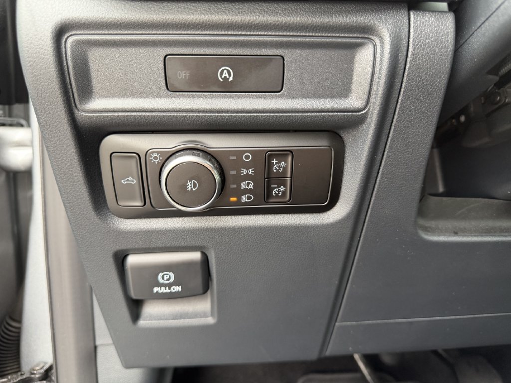 Used 2025 Ford F150 STX w/ Equipment Group 200A RWD image 17