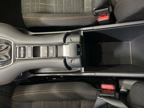 Certified 2025 Honda HR-V Sport image 20