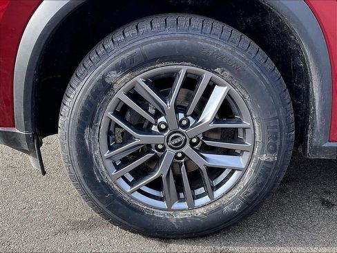 Used 2023 Nissan Rogue S image 7