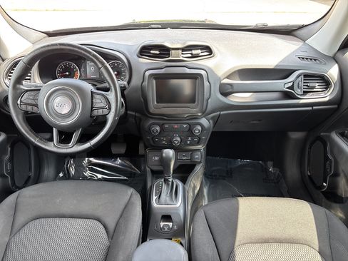Used 2020 Jeep Renegade Altitude AWD/4WD image 15