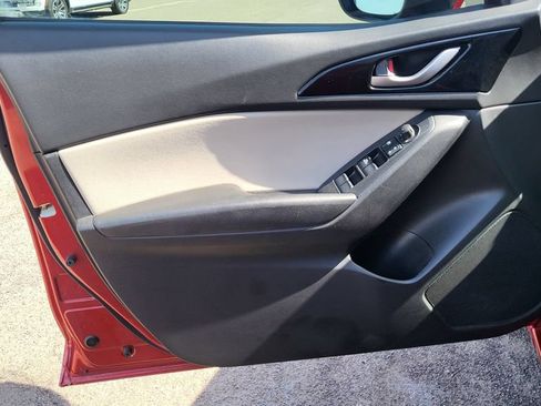 Used 2015 MAZDA MAZDA3 i Touring FWD image 25