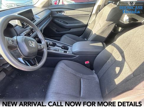Used 2025 Honda Accord SE image 9
