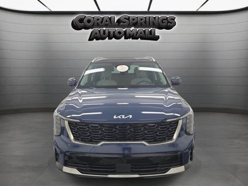 Used 2024 Kia Sorento S w/ Panoramic Sunroof Package FWD image 2