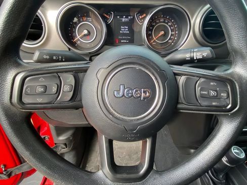 Used 2022 Jeep Gladiator Sport AWD/4WD image 15