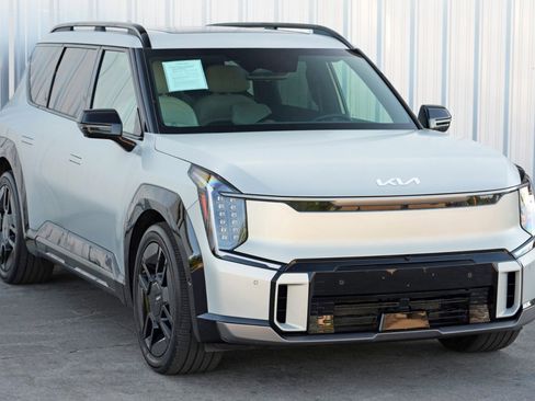 Used 2024 Kia EV9 GT-Line image 58