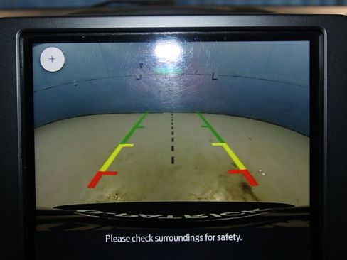 Used 2024 Ford Edge SEL image 16