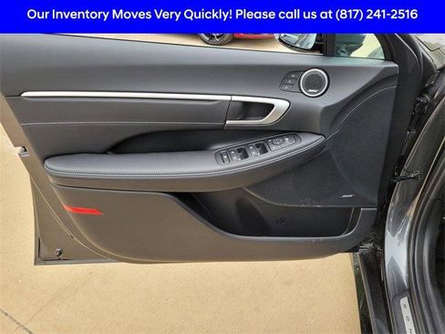 Used 2025 Hyundai Sonata Limited image 8