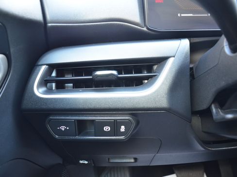 Used 2025 Kia K4 FWD image 42