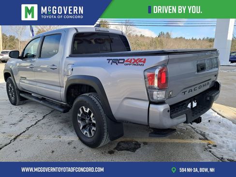 Used 2021 Toyota Tacoma TRD Off-Road w/ Technology Package image 4