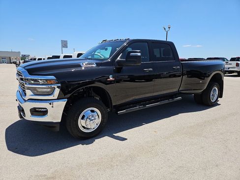 New 2026 RAM 3500 Tradesman AWD/4WD image 2