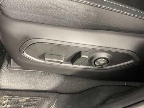 New 2025 Jeep Grand Cherokee L Laredo image 30