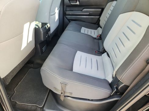 Used 2024 Toyota Tacoma TRD Sport image 8