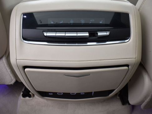 Used 2023 Cadillac Escalade ESV Premium Luxury Platinum w/ Heavy-Duty Trailer Package image 31