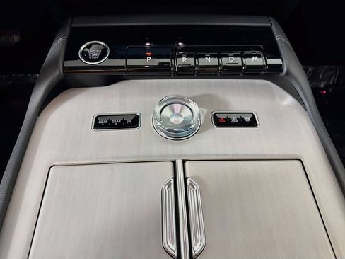 Used 2026 Lincoln Navigator L Reserve AWD/4WD image 20