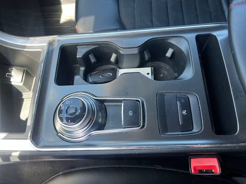 Used 2024 Ford Edge ST-Line w/ Class II Trailer Tow Package AWD/4WD image 19