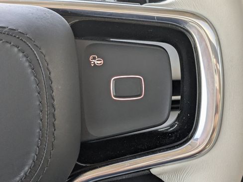 Certified 2025 Lincoln Navigator Reserve image 27