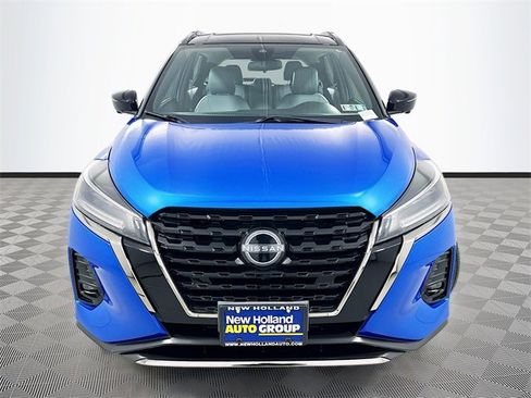 Used 2023 Nissan Kicks SR w/ SR Premium Package image 2