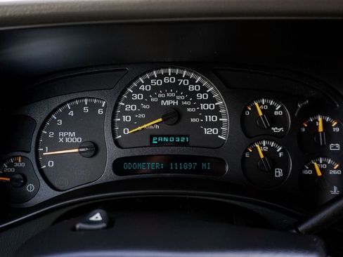 Used 2005 GMC Yukon XL 2500 SLT w/ SLT Preferred Equipment Group image 19