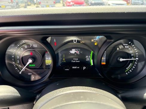 Used 2024 Jeep Wrangler Unlimited Rubicon 4xe AWD/4WD image 19