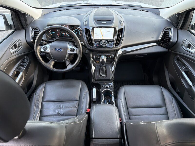 Used 2016 Ford Escape Titanium FWD image 9