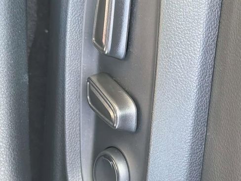 Certified 2023 Toyota Camry SE w/ Convenience Package image 26