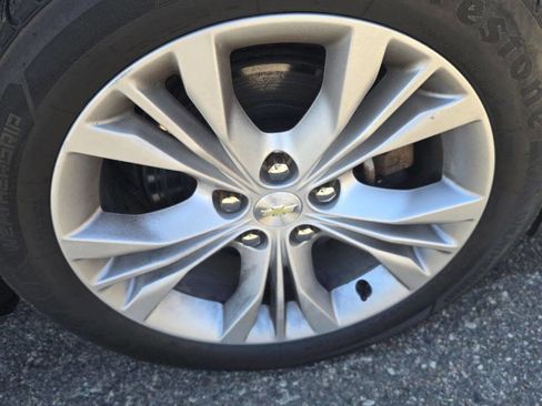 Used 2014 Chevrolet Impala LT w/ Convenience Package image 16