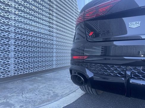 New 2026 Audi RS Q8 performance image 13