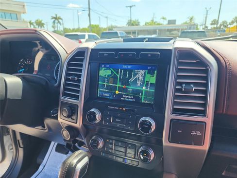 Used 2020 Ford F150 Platinum w/ Equipment Group 701A Luxury AWD/4WD image 27