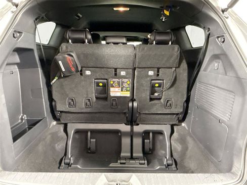 Certified 2025 Toyota Sienna XSE w/ XSE Plus Package FWD image 39