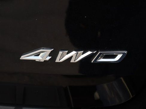 Used 2022 Ford Explorer XLT w/ Equipment Group 202A image 17