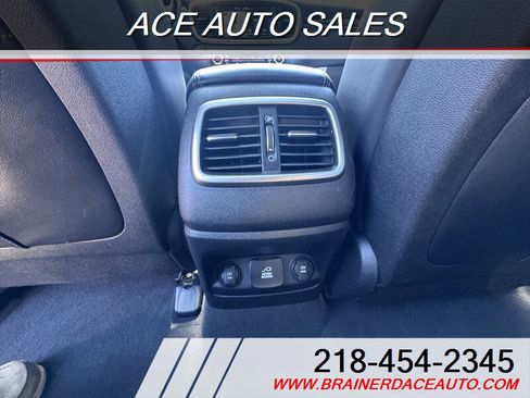 Used 2016 Kia Sorento SX AWD/4WD image 19