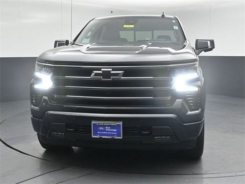 Used 2026 Chevrolet Silverado 1500 High Country w/ Midnight Edition image 2