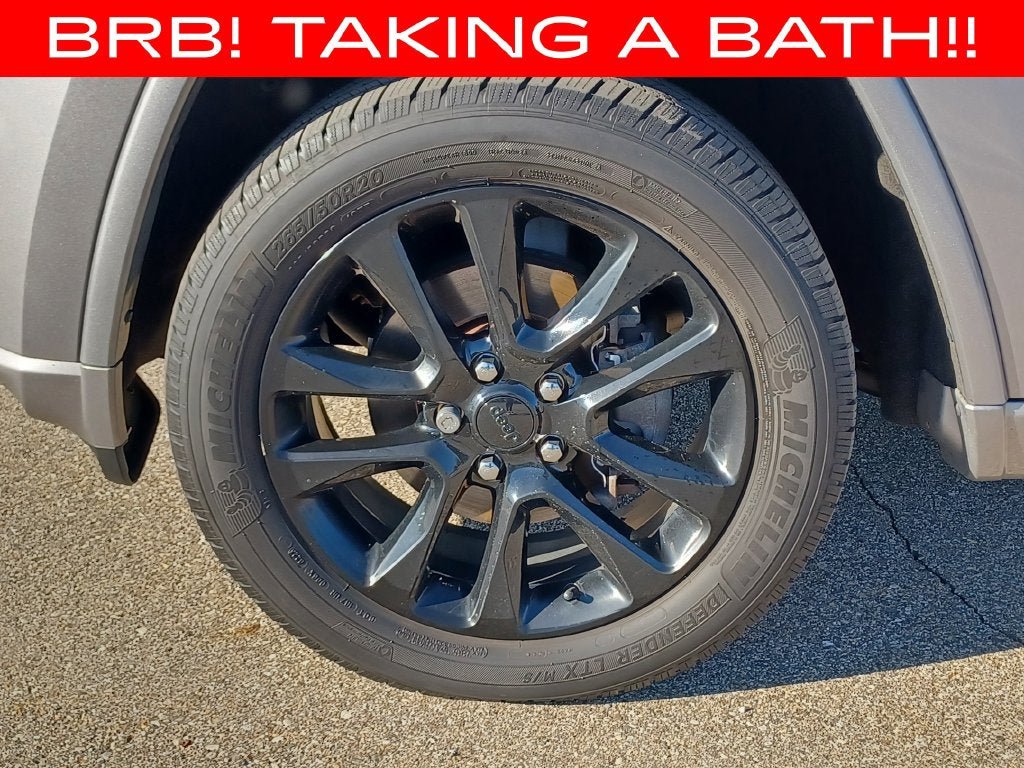 Used 2020 Jeep Grand Cherokee Altitude AWD/4WD image 33