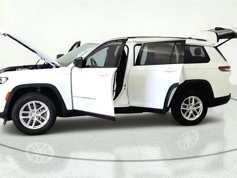Used 2022 Jeep Grand Cherokee L Laredo w/ Luxury Tech Group I AWD/4WD image 10