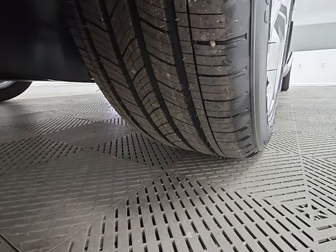 New 2025 Honda Accord LX image 40