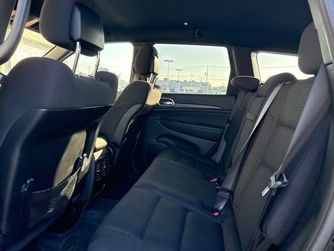 Certified 2021 Jeep Grand Cherokee Laredo AWD/4WD image 6