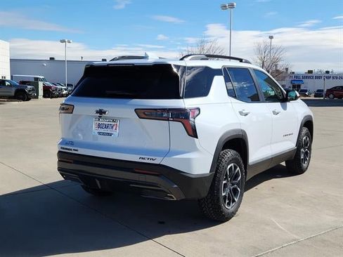 New 2026 Chevrolet Equinox ACTIV AWD/4WD image 3