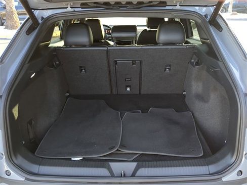 Certified 2021 Volkswagen ID.4 Pro S w/ Gradient Package image 9